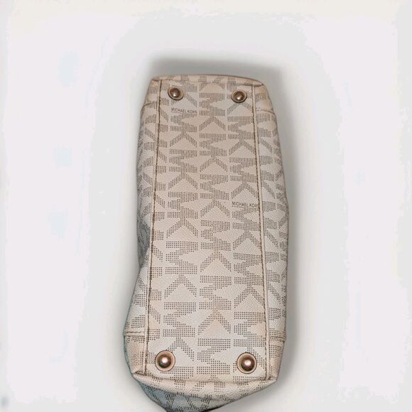 Michael Kors Jet Travel Set Top Zip Signature Monogram Tote - Vanilla - Picture 10 of 10